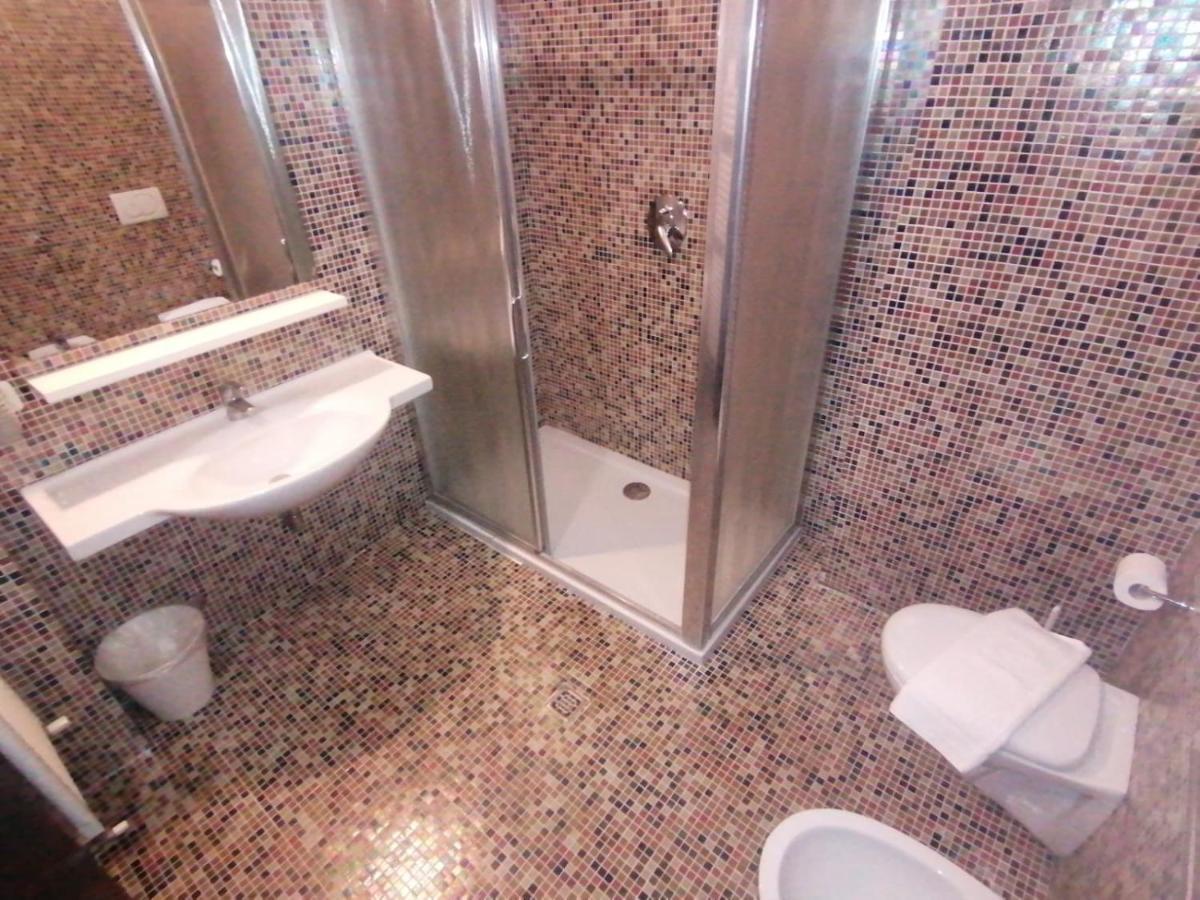 Hotel Villa Santanna Rimini Buitenkant foto