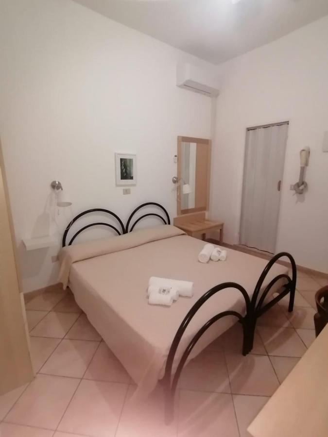 Hotel Villa Santanna Rimini Buitenkant foto