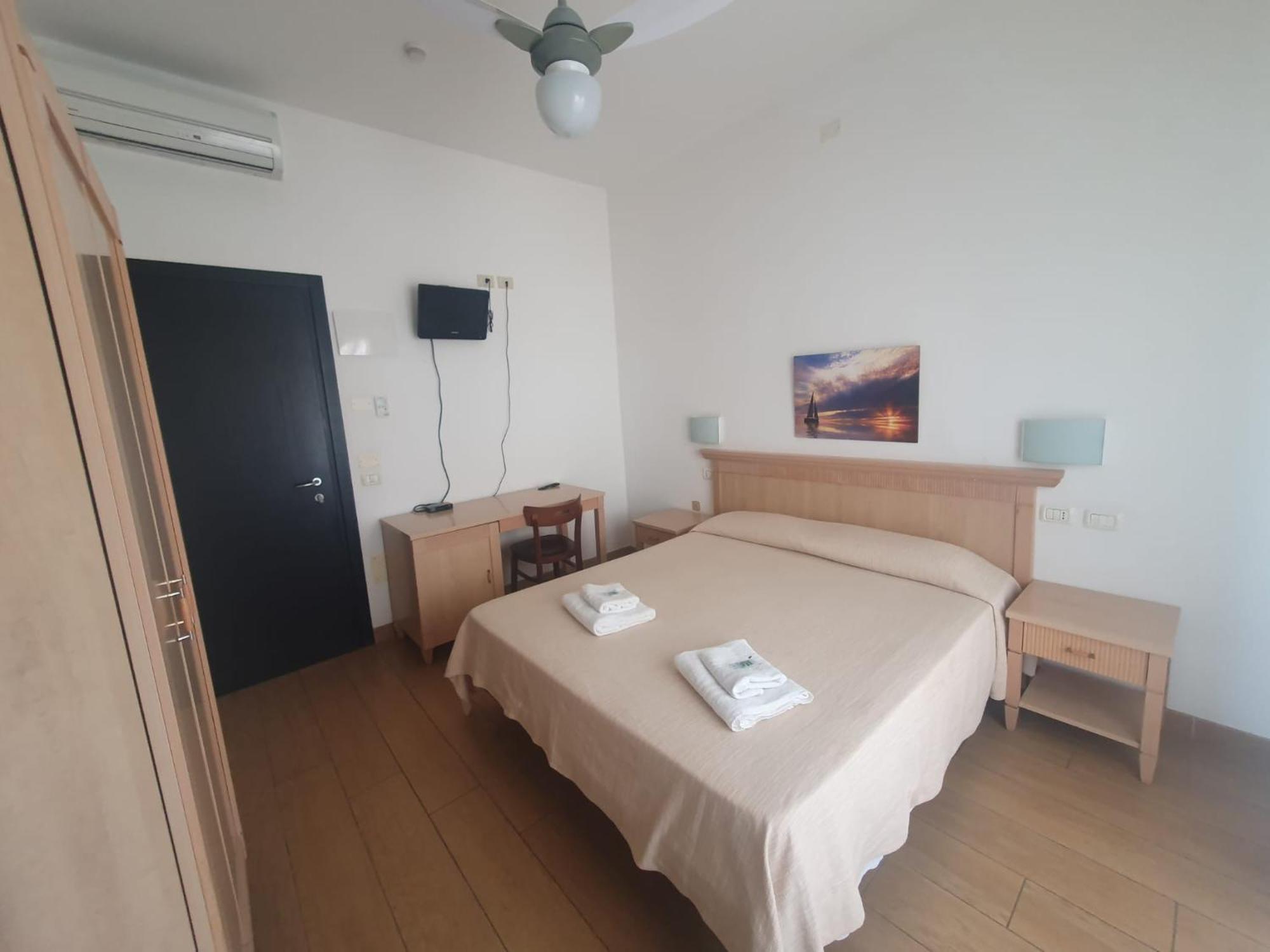 Hotel Villa Santanna Rimini Buitenkant foto